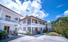 La Maison Hibiscus